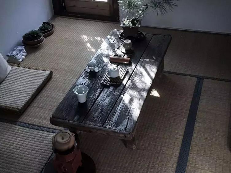 寻一方庭院，烹茶熏香